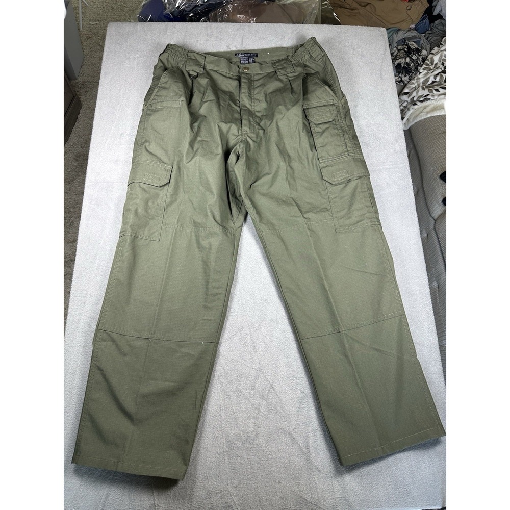 Men's Olive Green Cargo Pants - Classic Utility Style
